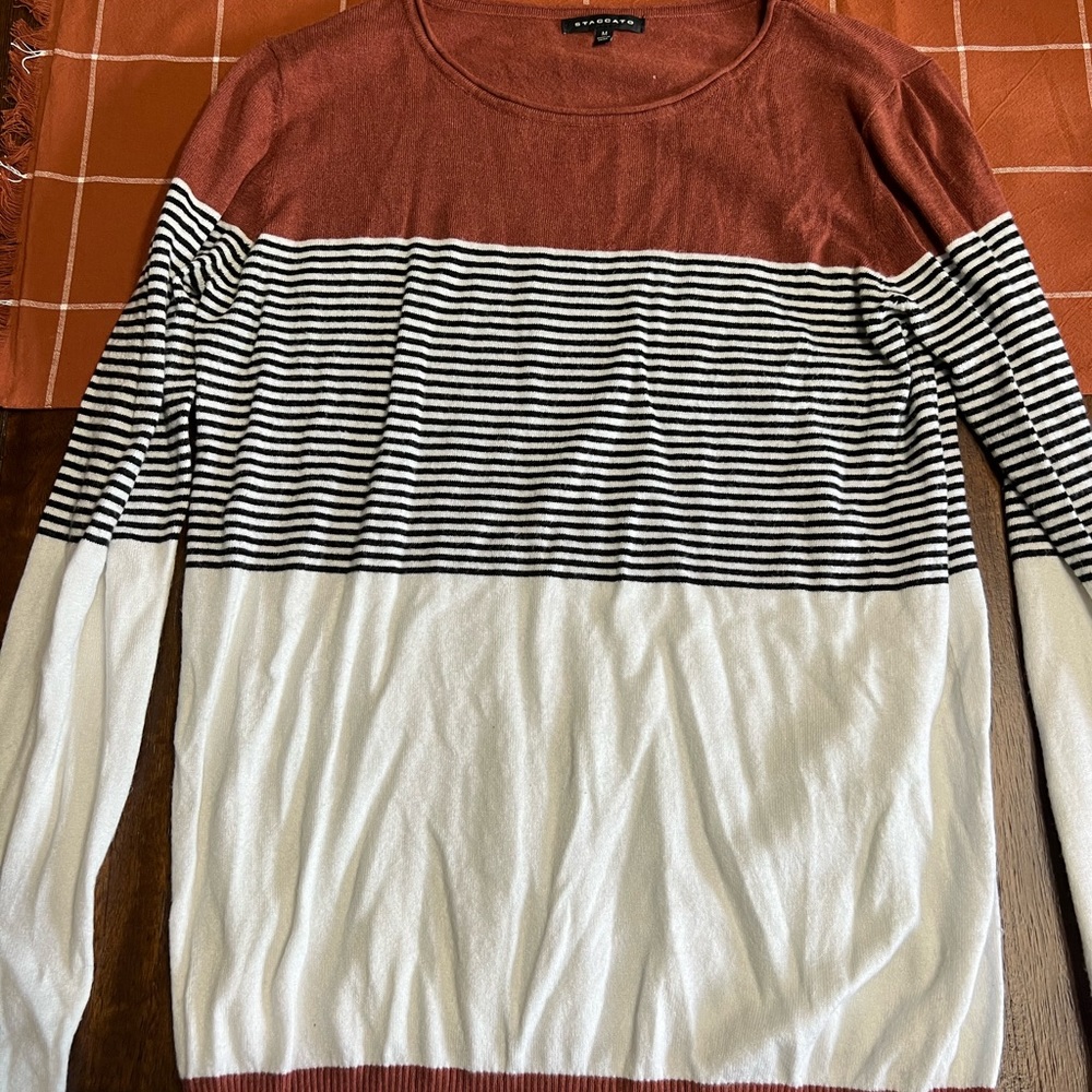Staccato sweater
